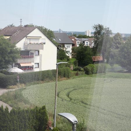 Moderne 2 Zimmer Wohnung In Leinfelden In Hervorragender Lage Und Infrastruktur Kültér fotó
